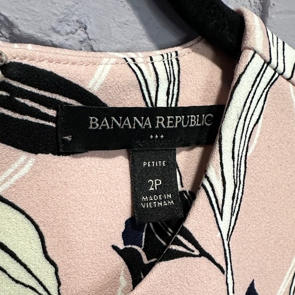 NWOT Floral Sleeveless Dress - Black and Cream size 2P - Picture 2 of 11